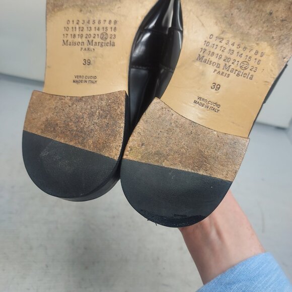 Maison Martin Margiela WOMENS Patent Black Split Toe Loafer - Picture 12 of 13